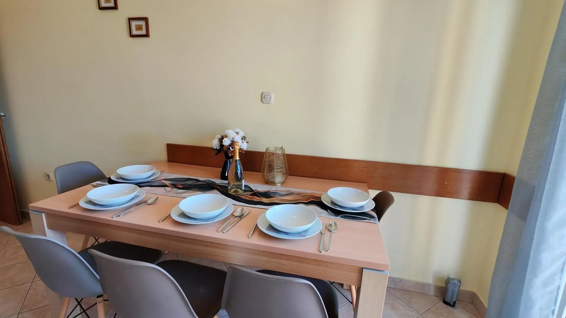 Seafront Apartmani Mira Gabric Lopar - Happy Rentals Apartmán